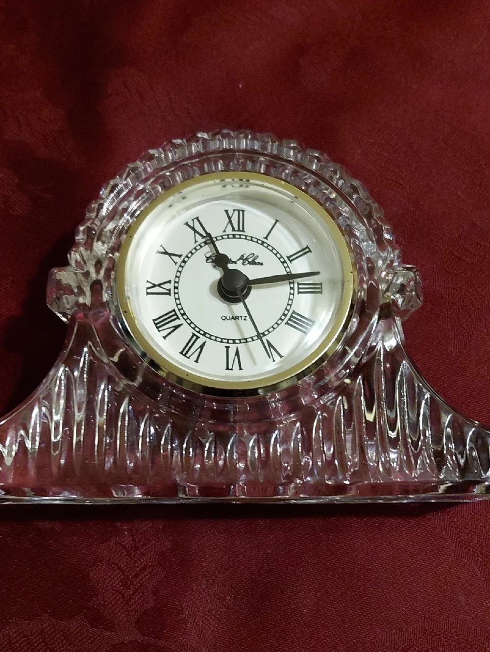 Vintage Crystal Clear Clock - Clear Glass with White Dial. Battery Not Included.